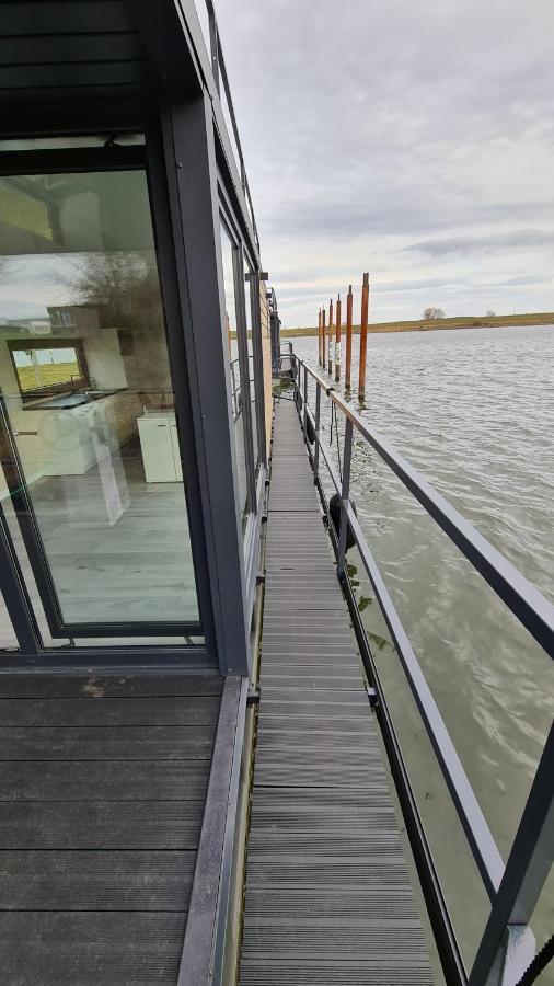 Hausboote Unteres Odertal Hausboot Kranich Hotel Schwedt Exterior foto