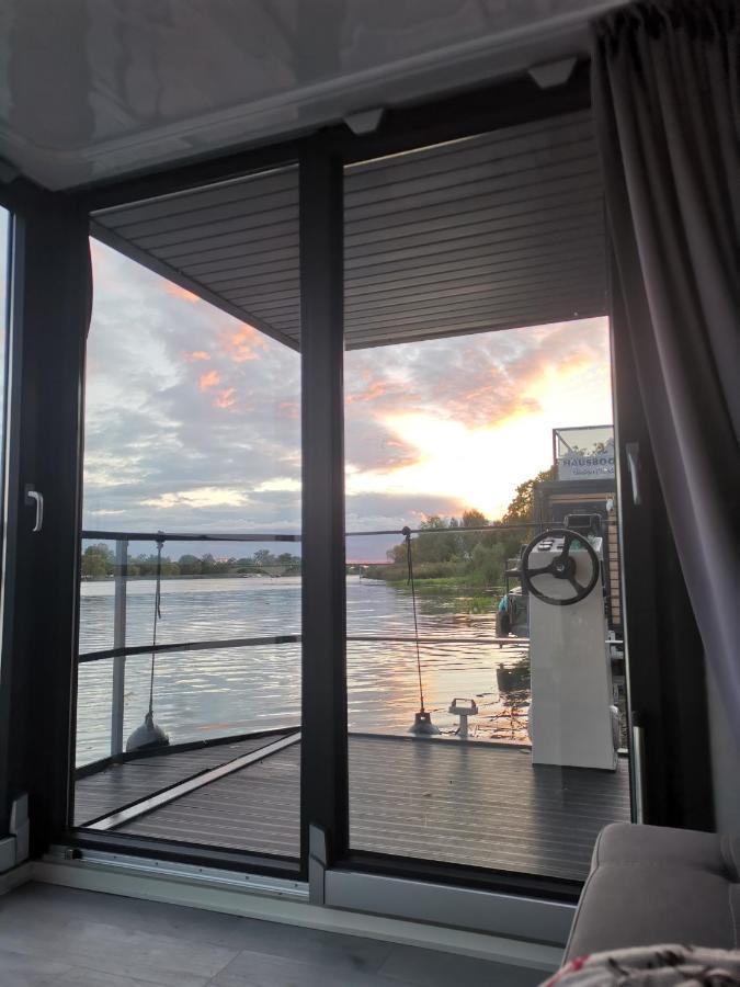 Hausboote Unteres Odertal Hausboot Kranich Hotel Schwedt Exterior foto